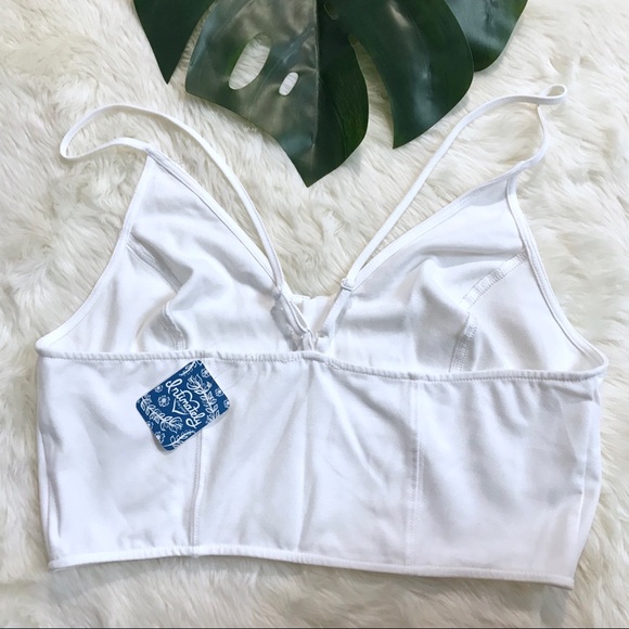 FREE PEOPLE new crop top with criss cross strap - Picture 2 of 4